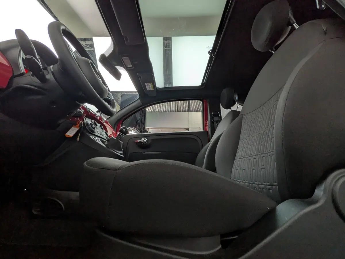 1.0 Hybrid Dolcevita Finale Airco | Camera | Cruise Control  | DAB | LMV 15" | Navi | Pano | PDC Achter |
