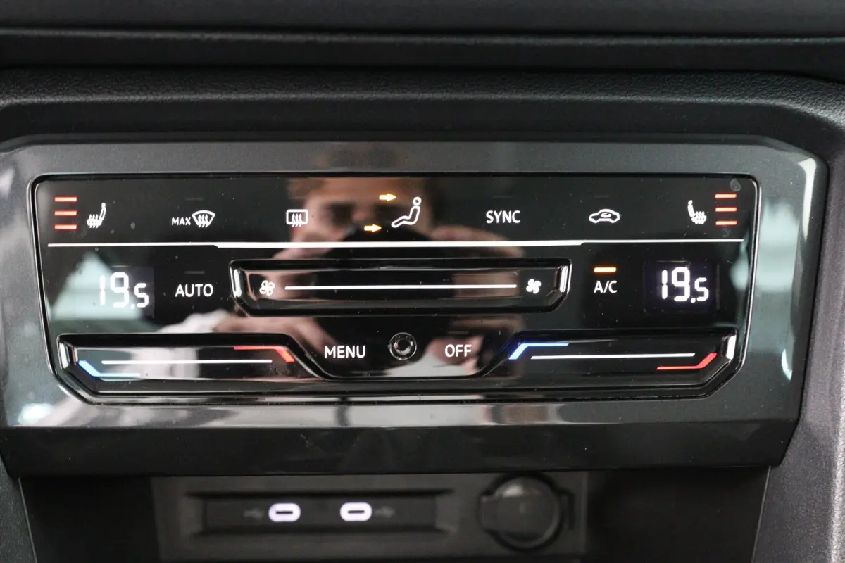 1.5 TSI Life | Dealer Onderhouden! | Trekhaak | Stoel/Stuurverwarming | LED | Clima | Camera | Cruise Adaptive | Navi |