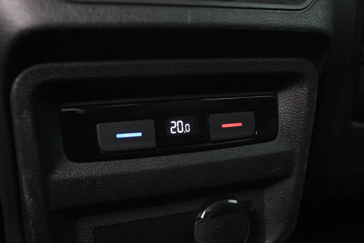 1.5 TSI Life | Dealer Onderhouden! | Trekhaak | Stoel/Stuurverwarming | LED | Clima | Camera | Cruise Adaptive | Navi |