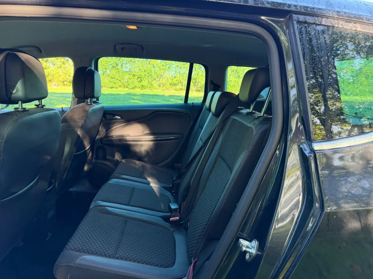 Tourer 1.4 Innovation | 7 Persoons + Cruise + Navi Nu € 7.950,- !!!