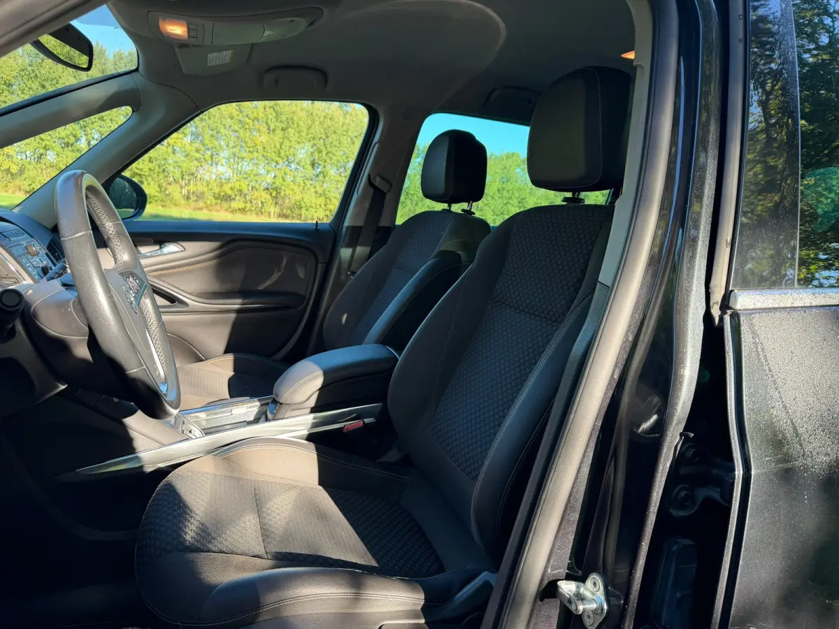 Tourer 1.4 Innovation | 7 Persoons + Cruise + Navi Nu € 7.950,- !!!