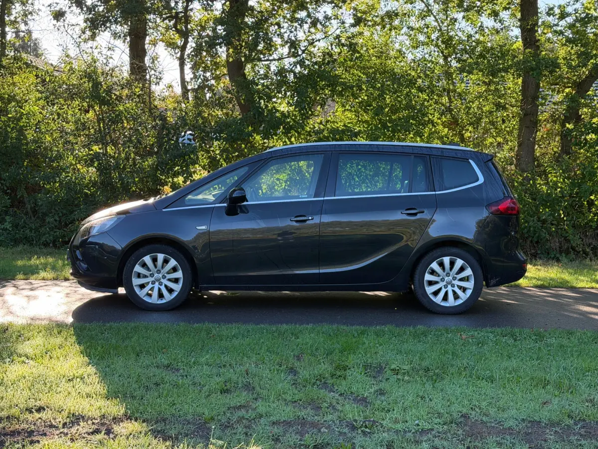 Tourer 1.4 Innovation | 7 Persoons + Cruise + Navi Nu € 7.950,- !!!