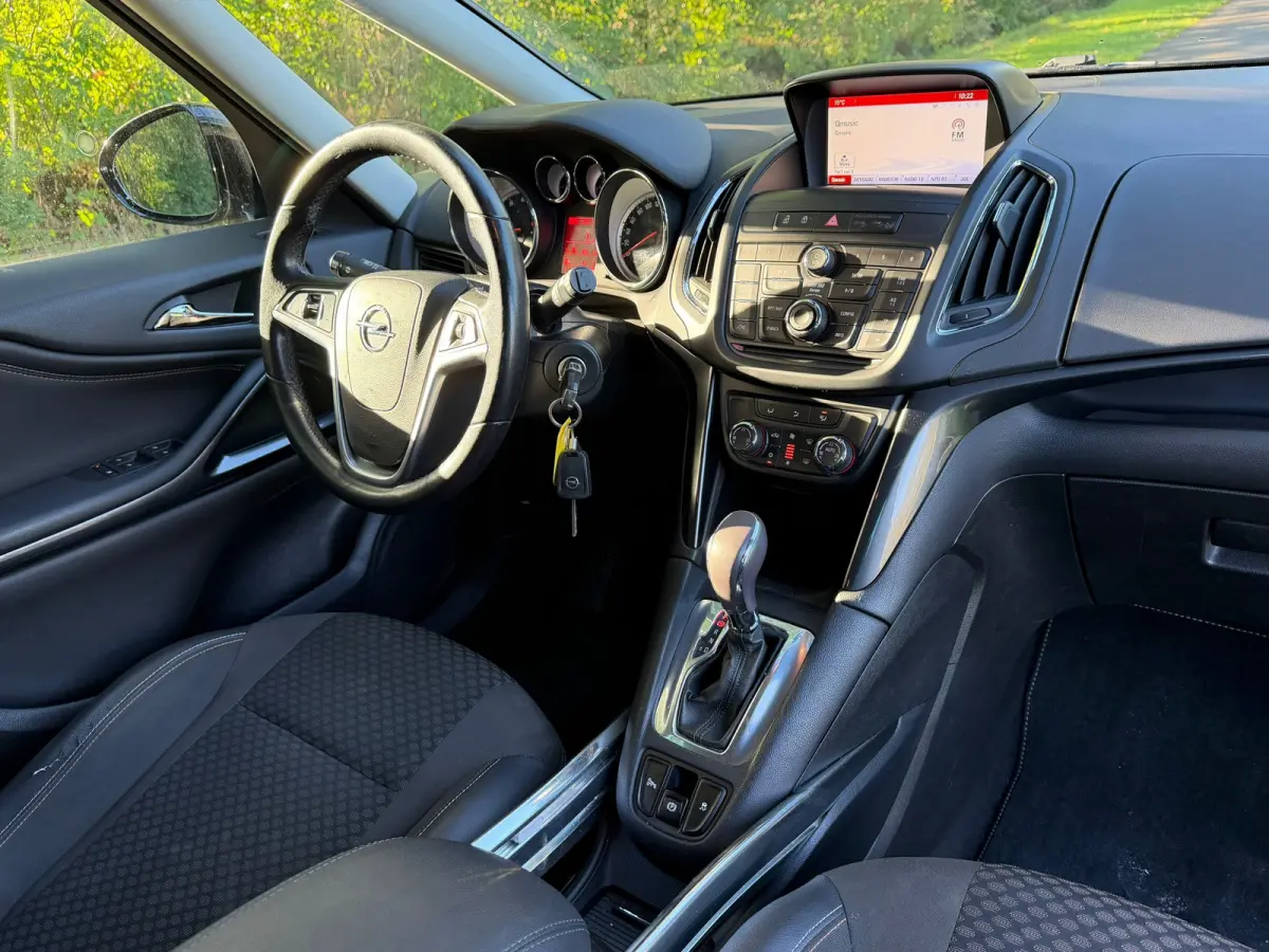 Tourer 1.4 Innovation | 7 Persoons + Cruise + Navi Nu € 7.950,- !!!