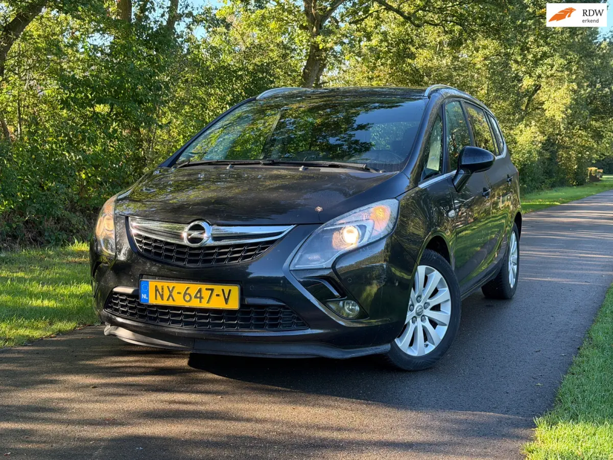 Tourer 1.4 Innovation | 7 Persoons + Cruise + Navi Nu € 7.950,- !!!