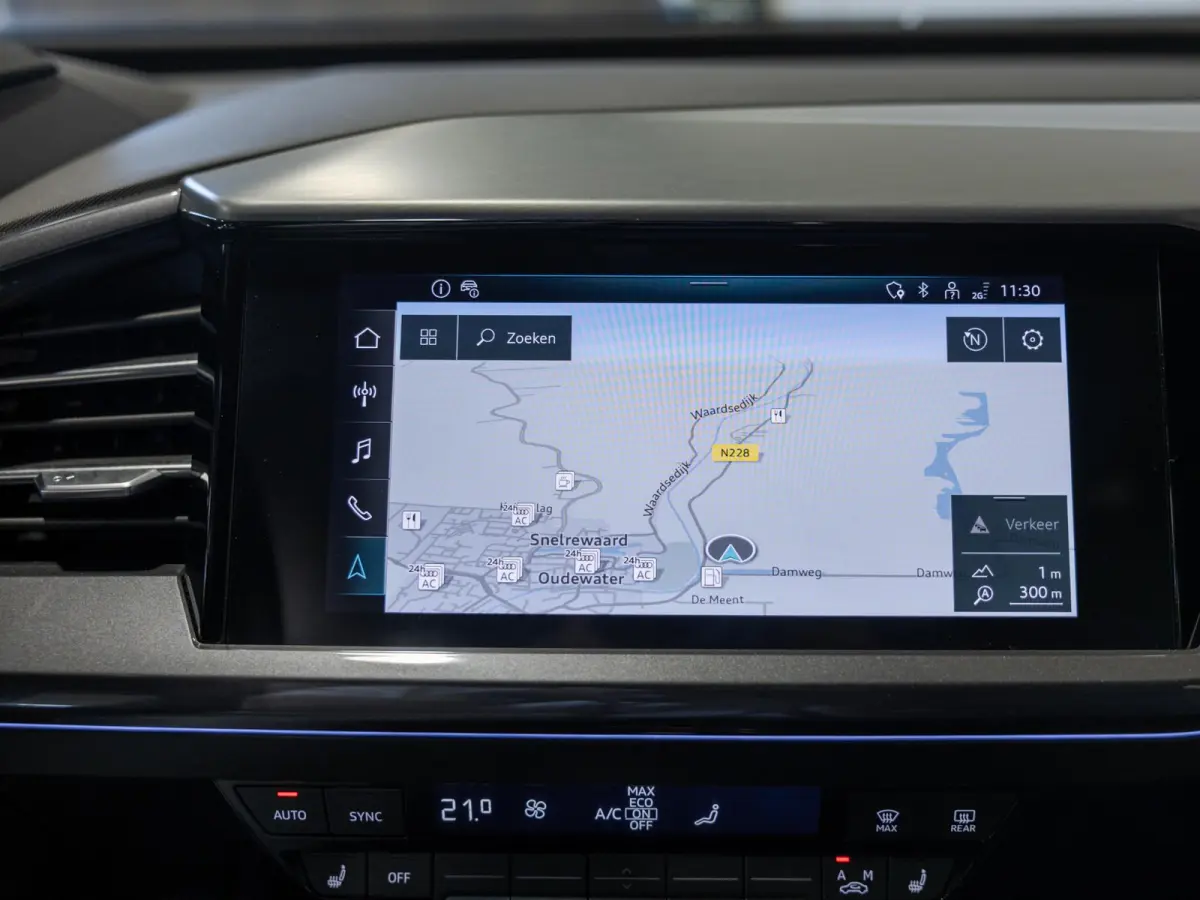 40 Launch edition S Competition 77 kWh SOH 94% / 204pk / Panorama dak / Warmtepomp / Sonos / Adaptieve dempers /