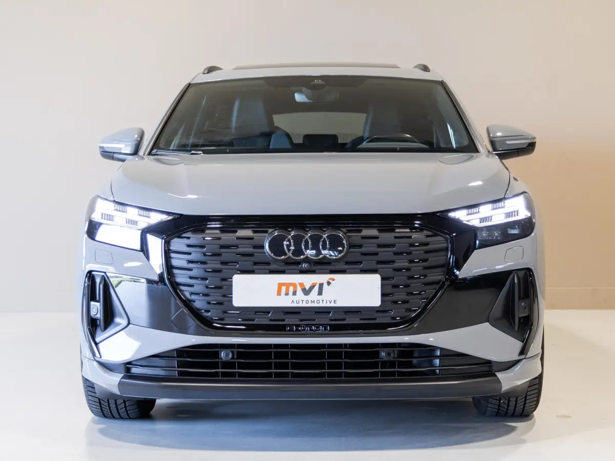 40 Launch edition S Competition 77 kWh SOH 94% / 204pk / Panorama dak / Warmtepomp / Sonos / Adaptieve dempers /