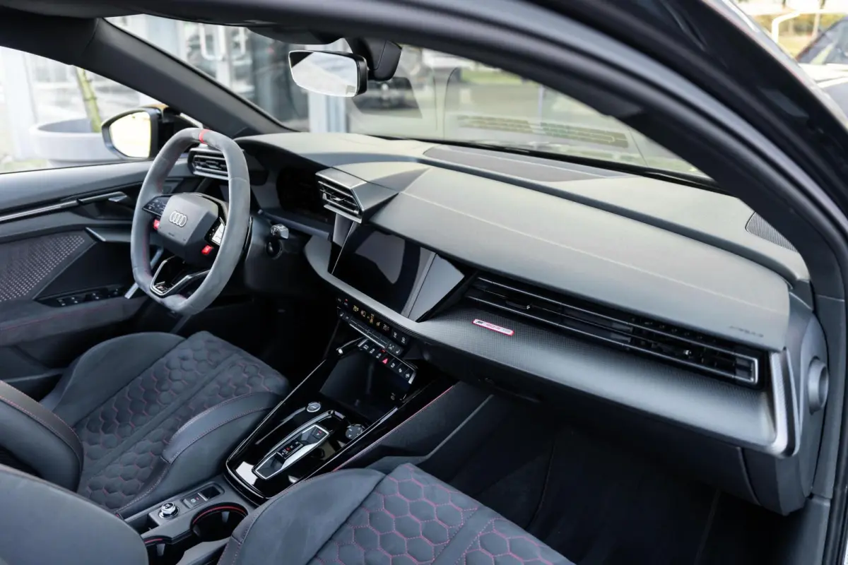 RS 3 2.5 TFSI RS 3 Quattro