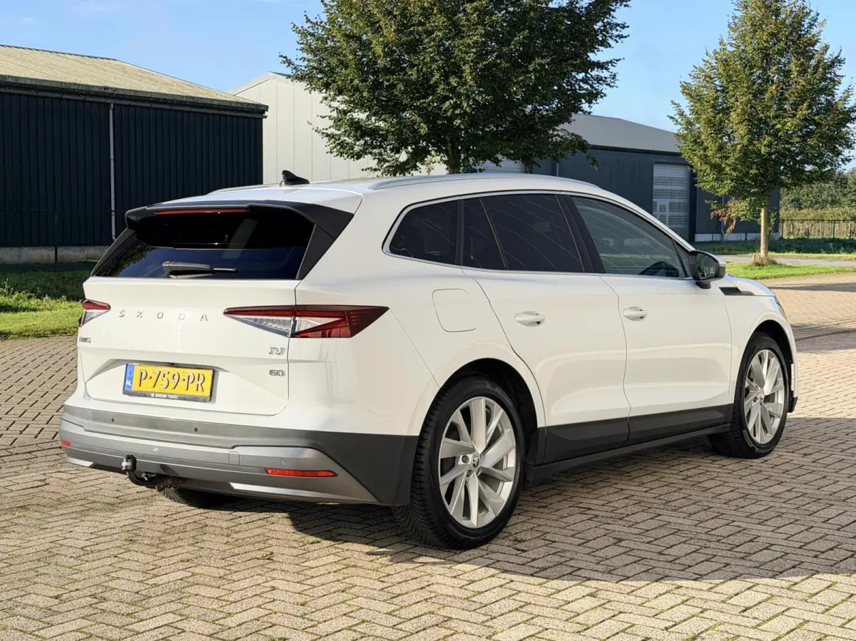 60 First Edition Carplay|Trekhaak|Camera