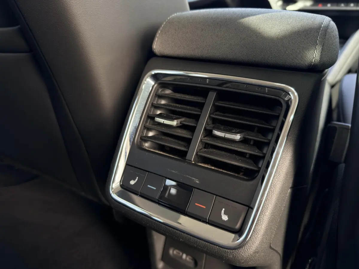 60 First Edition Carplay|Trekhaak|Camera