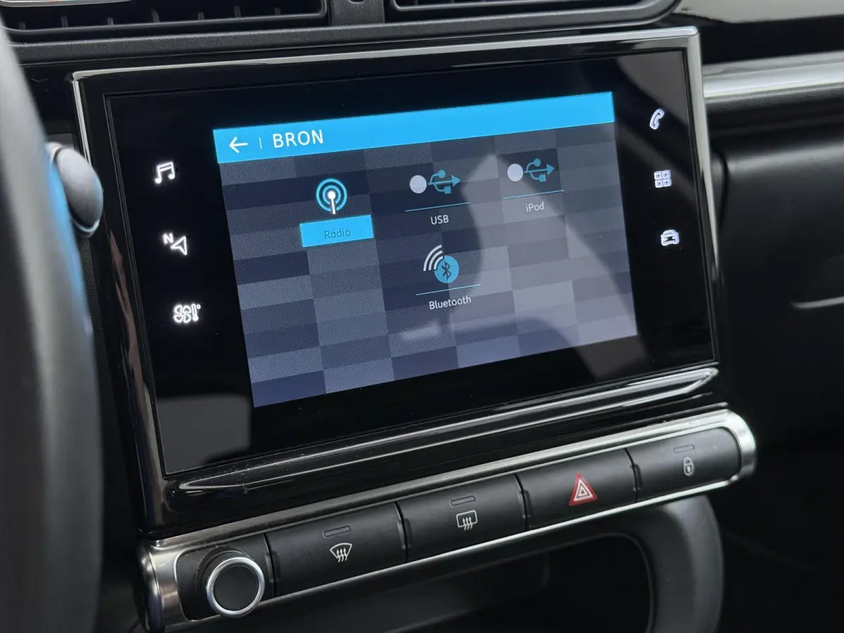 Shine 110pk | Navigatie | Camera achter | Trekhaak | Automatische airco | Cruise control | Lichtmetalen velgen | Apple Carplay en Android auto