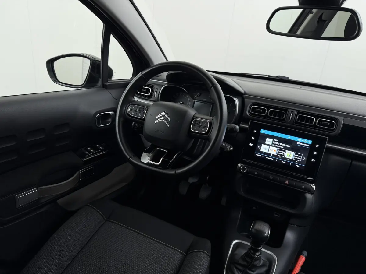 Shine 110pk | Navigatie | Camera achter | Trekhaak | Automatische airco | Cruise control | Lichtmetalen velgen | Apple Carplay en Android auto