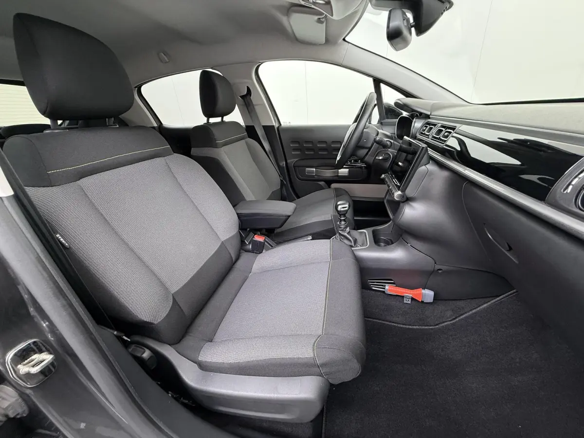 Shine 110pk | Navigatie | Camera achter | Trekhaak | Automatische airco | Cruise control | Lichtmetalen velgen | Apple Carplay en Android auto