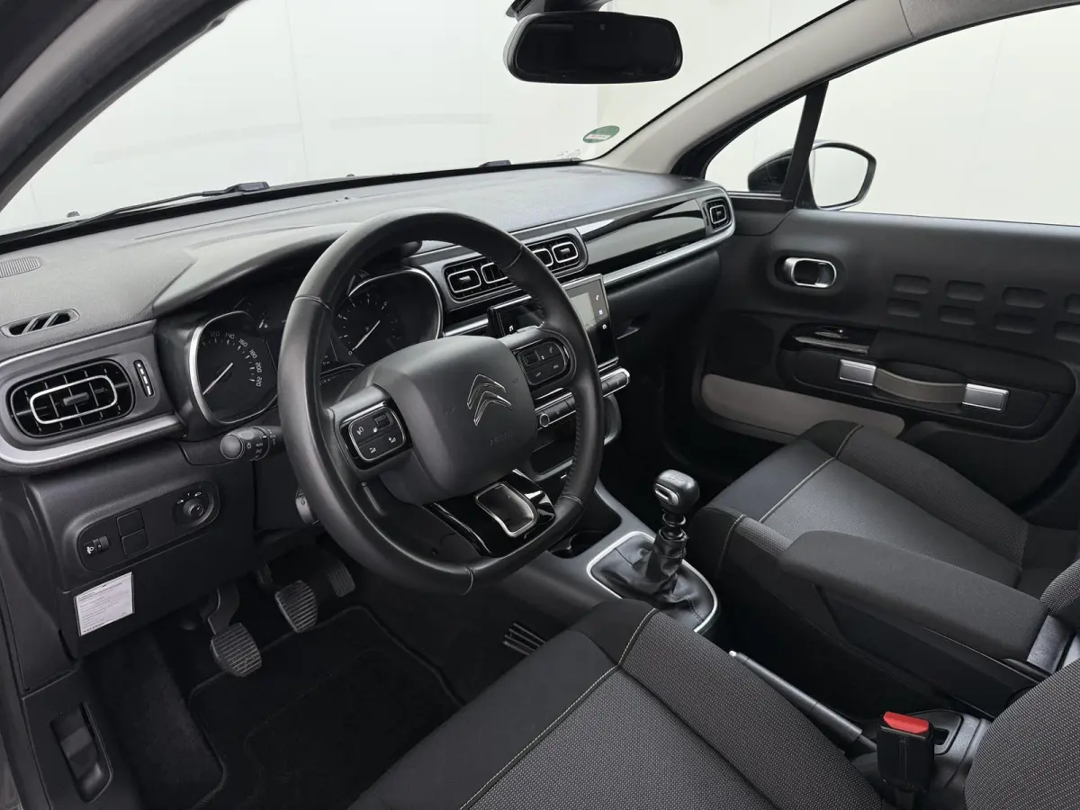 Shine 110pk | Navigatie | Camera achter | Trekhaak | Automatische airco | Cruise control | Lichtmetalen velgen | Apple Carplay en Android auto