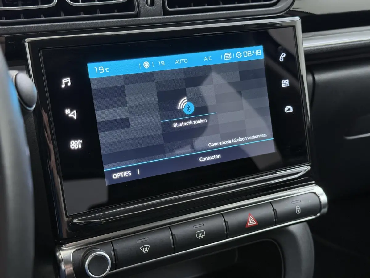 Shine 110pk | Navigatie | Camera achter | Trekhaak | Automatische airco | Cruise control | Lichtmetalen velgen | Apple Carplay en Android auto