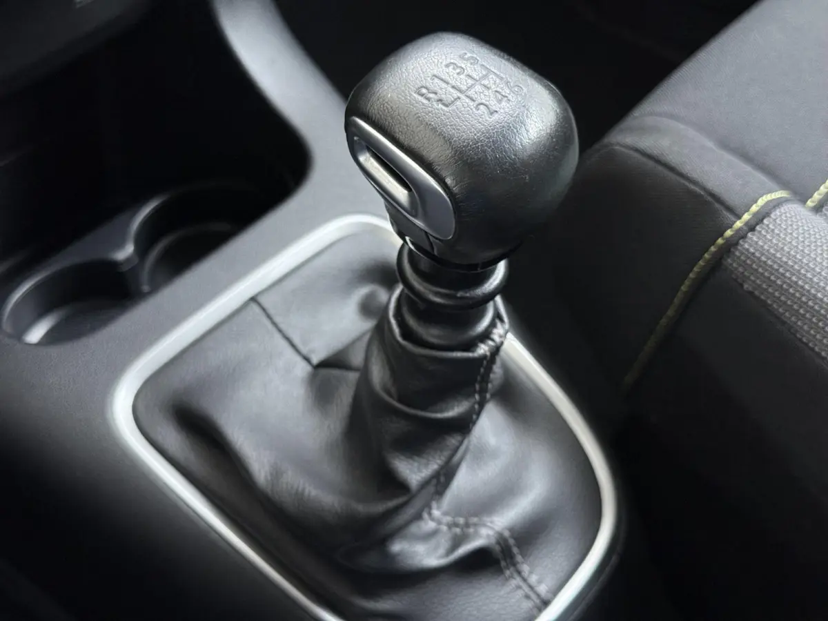Shine 110pk | Navigatie | Camera achter | Trekhaak | Automatische airco | Cruise control | Lichtmetalen velgen | Apple Carplay en Android auto