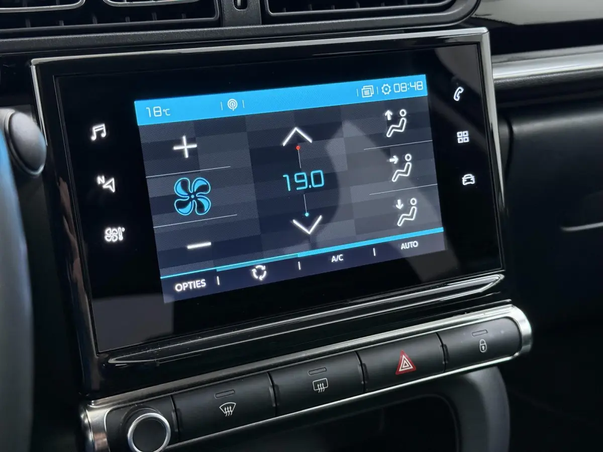 Shine 110pk | Navigatie | Camera achter | Trekhaak | Automatische airco | Cruise control | Lichtmetalen velgen | Apple Carplay en Android auto