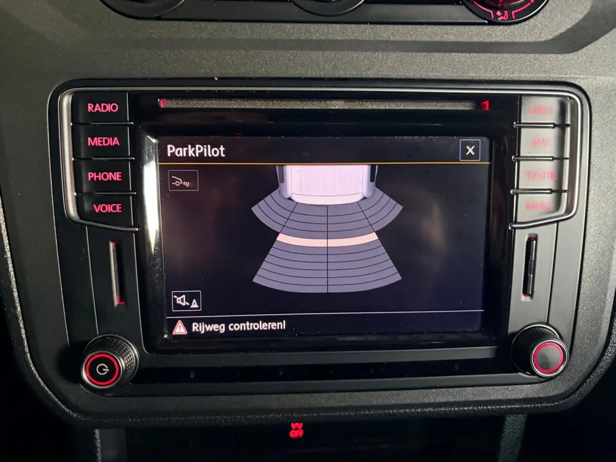 DSG Automaat 2.0 TDI 102PK euro6 L2H1 BMT Maxi Highline, Airco, CruiseControl, Navigatie, RIJKLAARPRIJS!