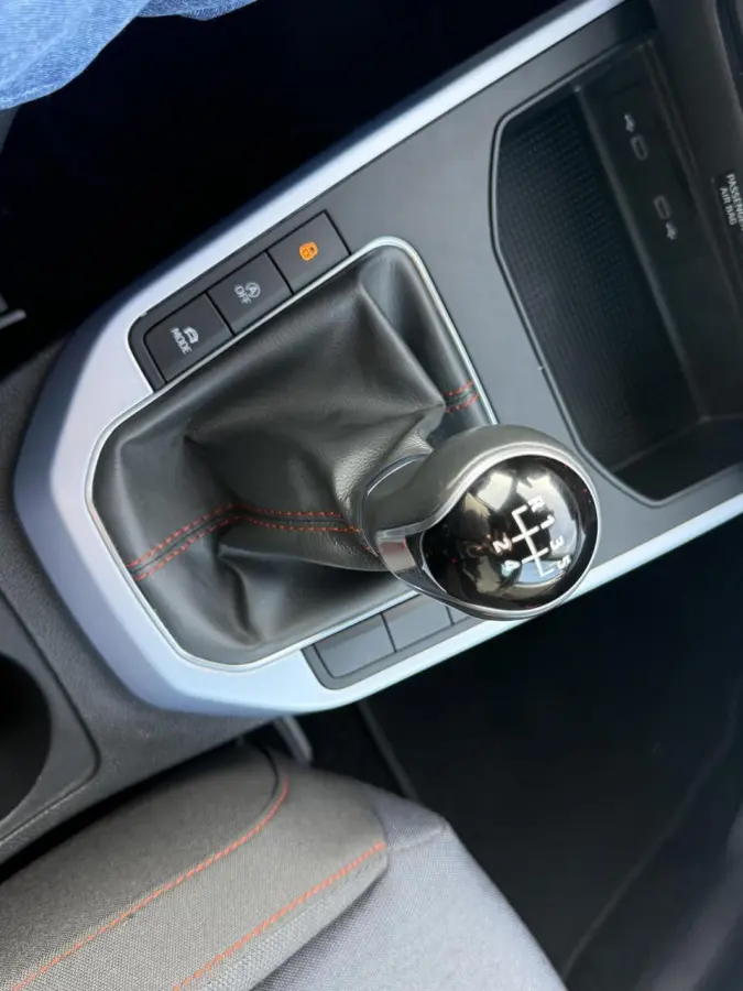 1.0 TSI FR Business Intense LMV,CLIMA