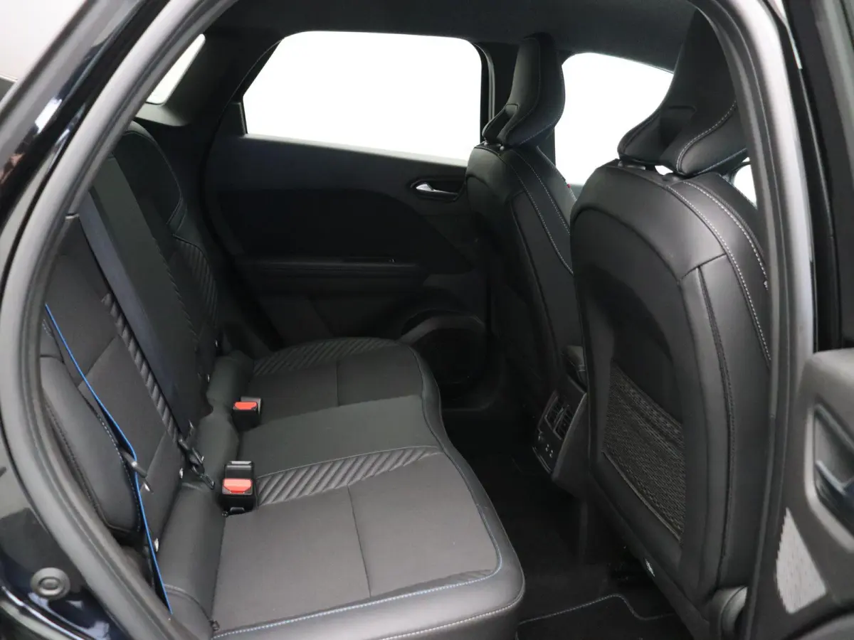 E-Tech full hybrid 145pk esprit Alpine | 19" LMV | Stuurverwarming | Adaptive cruise control | Apple carplay |