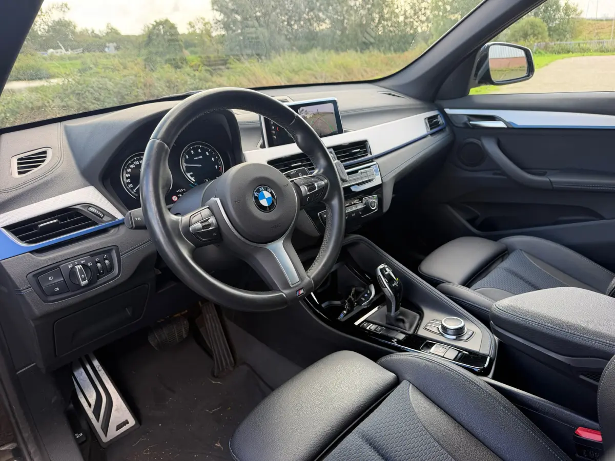SDrive18i Executive Edition Automaat - Black Sapphire - Panorama/Camera/Stoelverwarming
