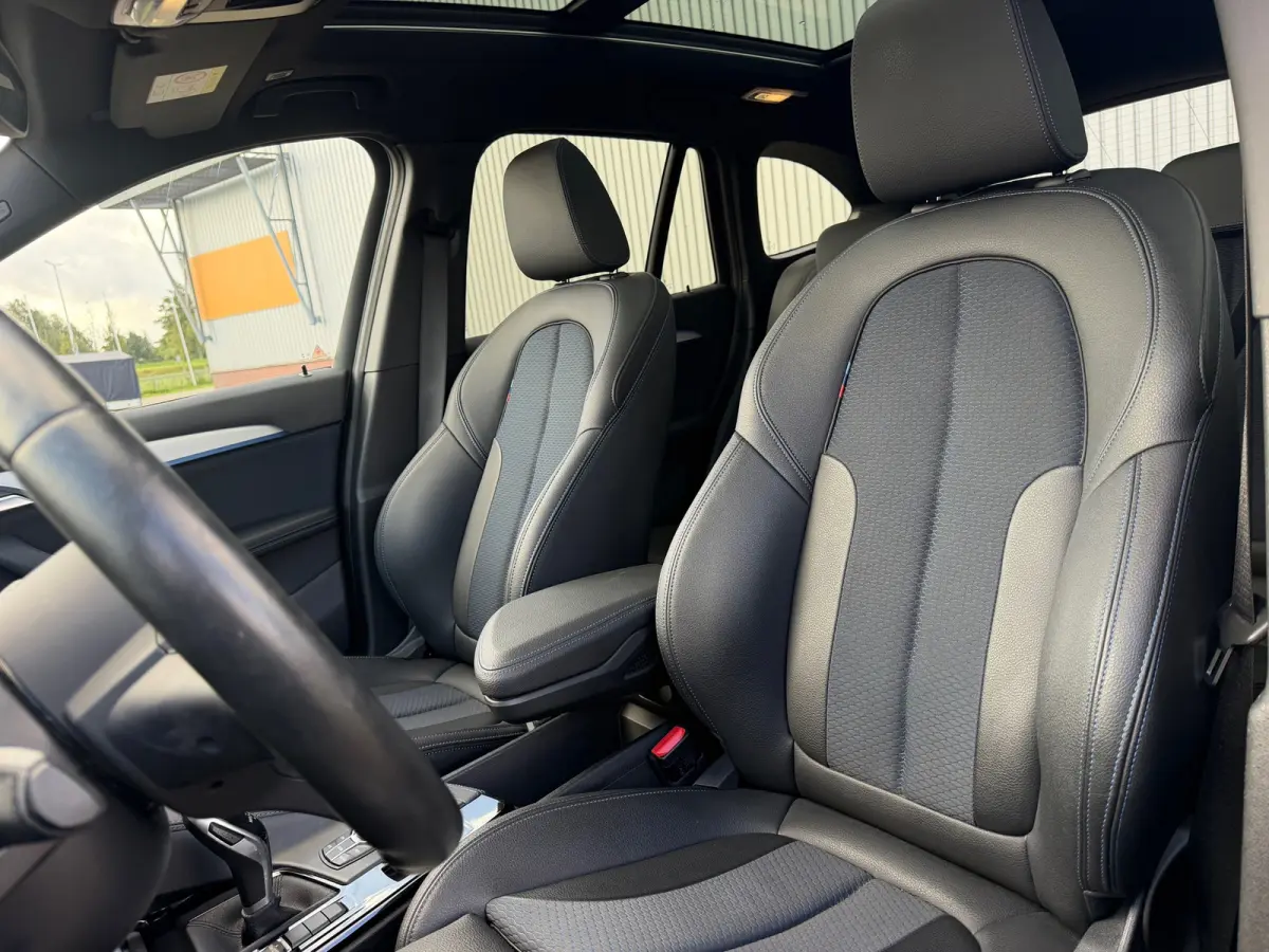 SDrive18i Executive Edition Automaat - Black Sapphire - Panorama/Camera/Stoelverwarming