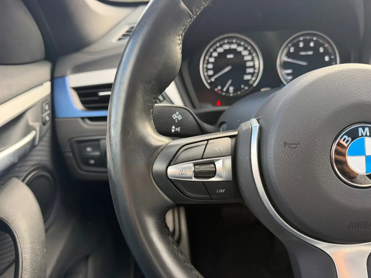 SDrive18i Executive Edition Automaat - Black Sapphire - Panorama/Camera/Stoelverwarming