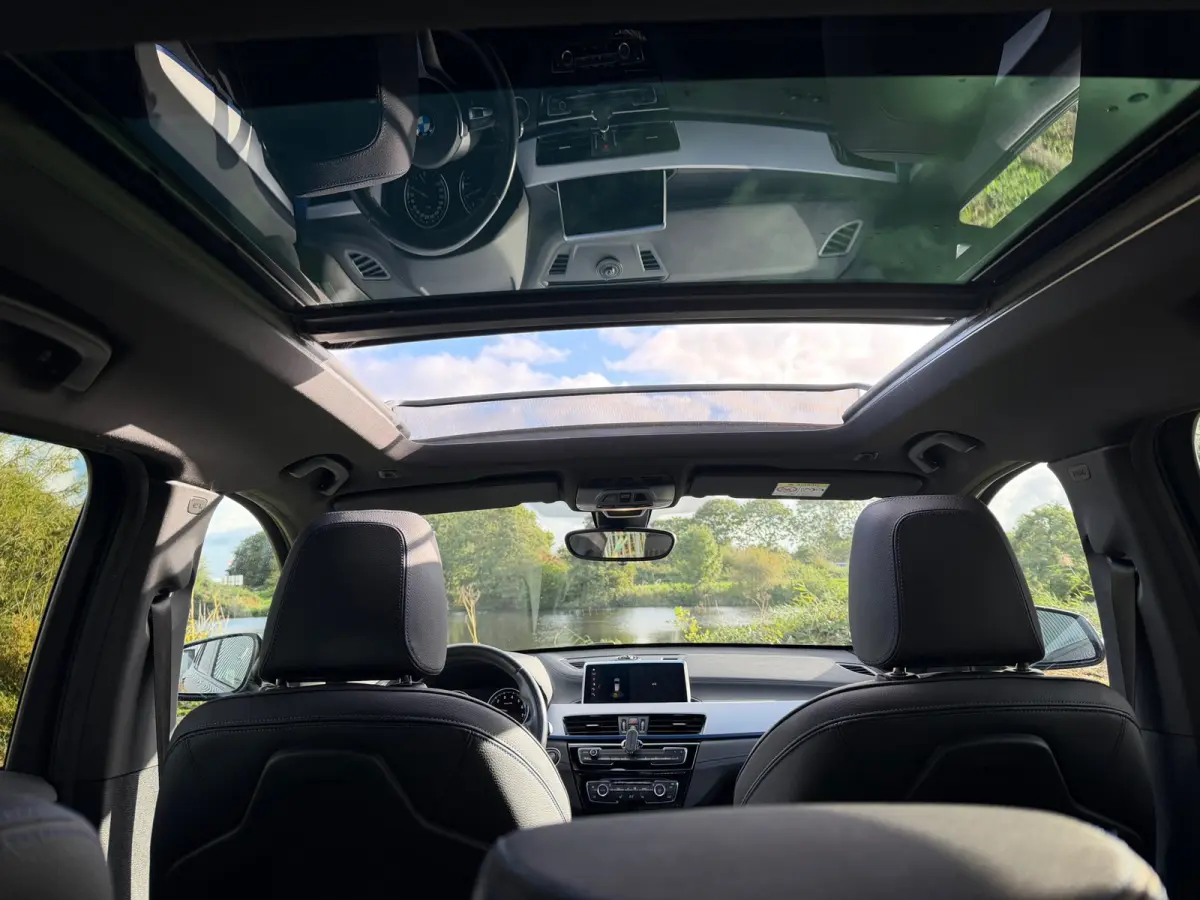 SDrive18i Executive Edition Automaat - Black Sapphire - Panorama/Camera/Stoelverwarming