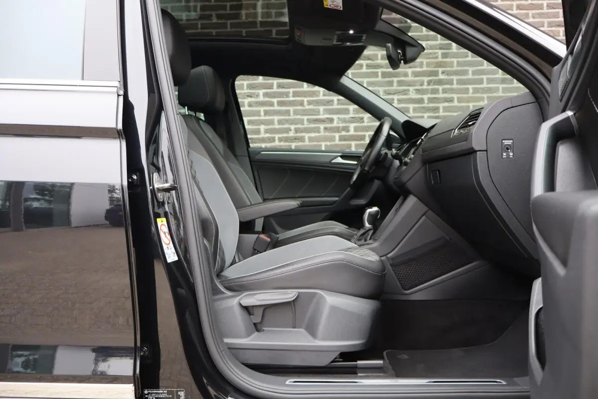 1.5 TSI 150pk DSG R-Line Business+ | Panoramadak | Trekhaak Wegklapbaar | Harman Kardon