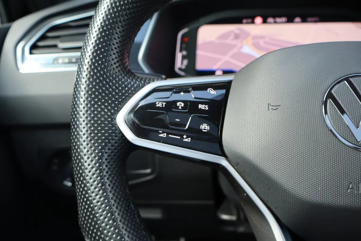 1.5 TSI 150pk DSG R-Line Business+ | Panoramadak | Trekhaak Wegklapbaar | Harman Kardon