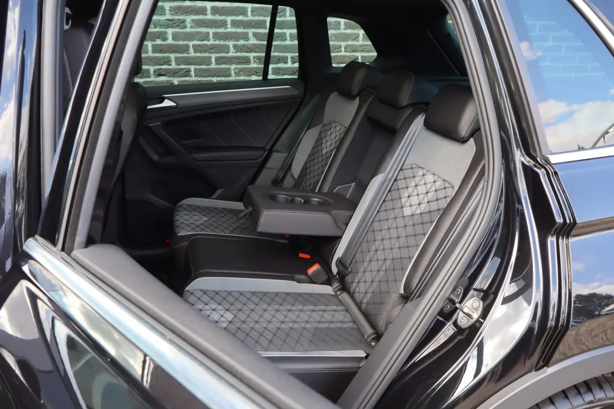 1.5 TSI 150pk DSG R-Line Business+ | Panoramadak | Trekhaak Wegklapbaar | Harman Kardon