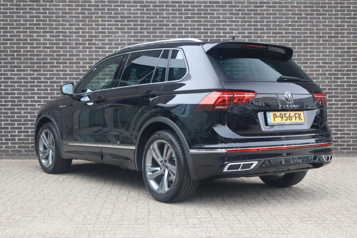 1.5 TSI 150pk DSG R-Line Business+ | Panoramadak | Trekhaak Wegklapbaar | Harman Kardon