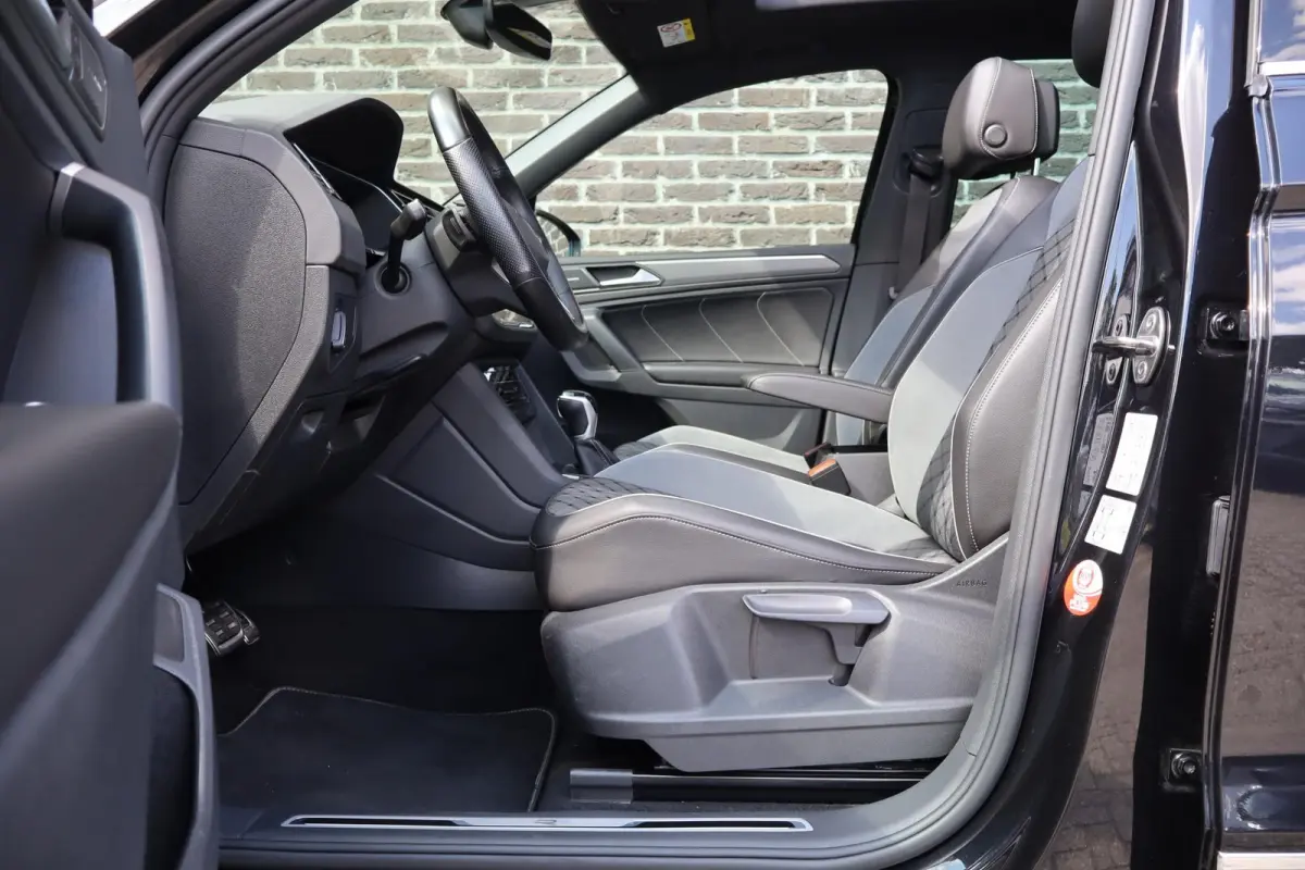 1.5 TSI 150pk DSG R-Line Business+ | Panoramadak | Trekhaak Wegklapbaar | Harman Kardon