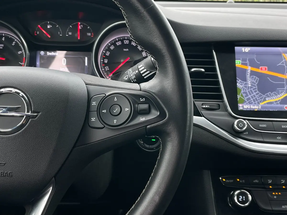TOURER+ | Grijs Kenteken | Carplay | PDC | Trekhaak | 1ste eigenaar |