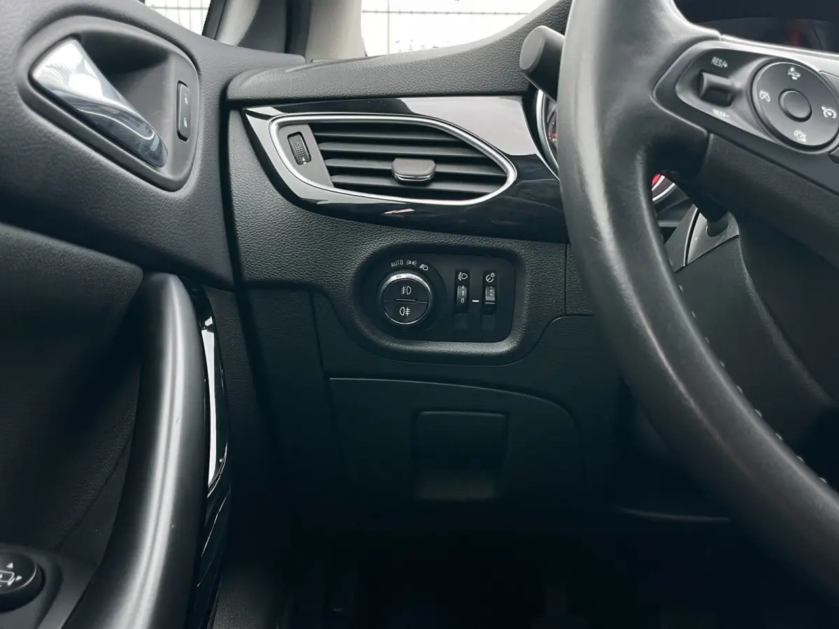TOURER+ | Grijs Kenteken | Carplay | PDC | Trekhaak | 1ste eigenaar |