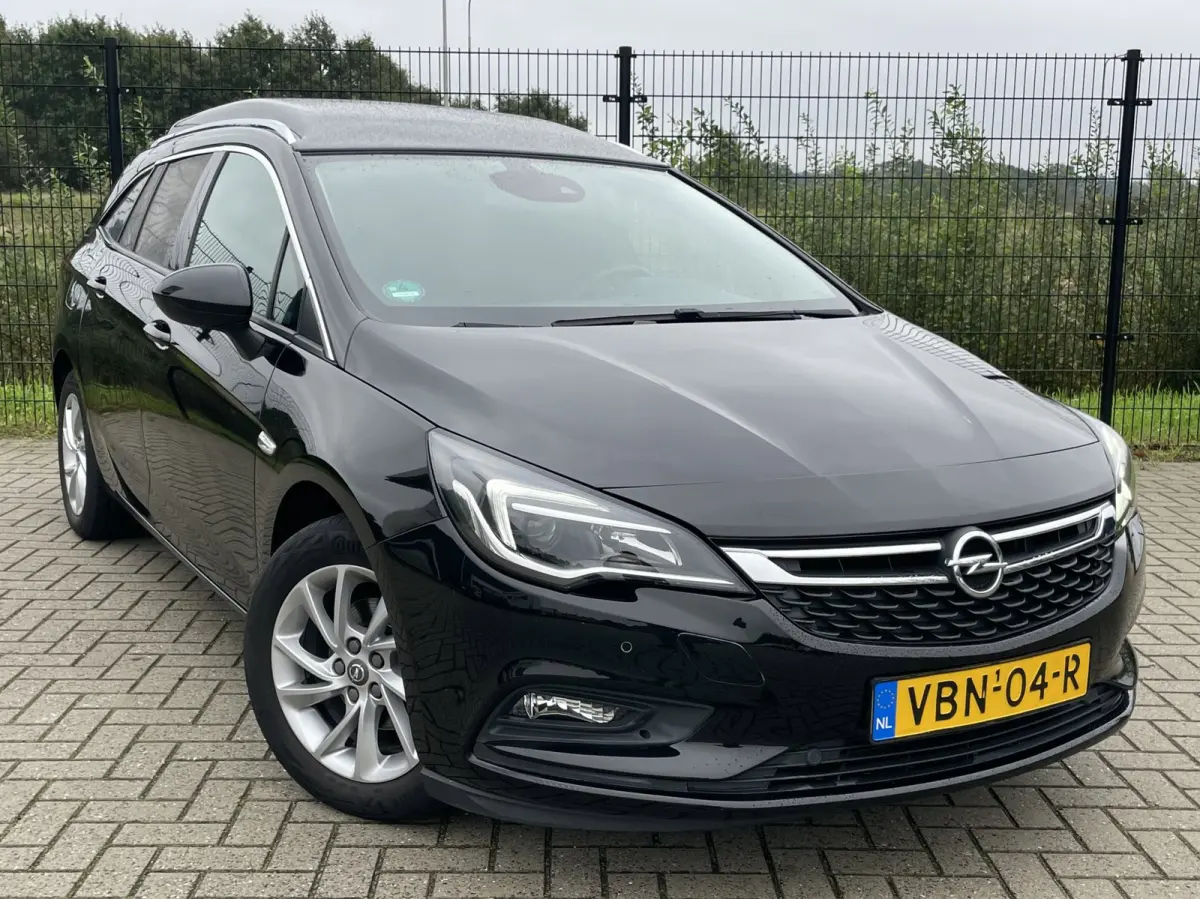 TOURER+ | Grijs Kenteken | Carplay | PDC | Trekhaak | 1ste eigenaar |