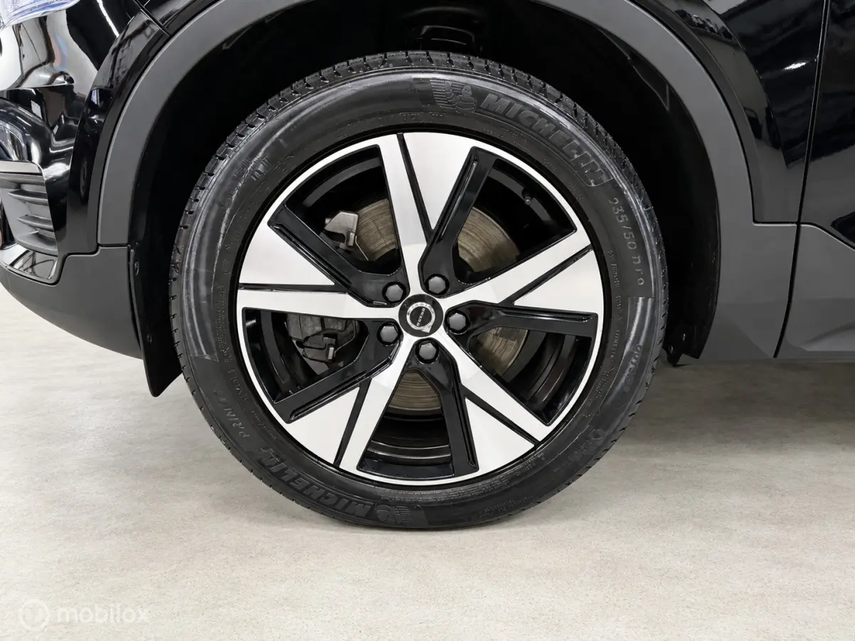1.5 T5 Plug-in hybrid Plus Dark TREKHAAK