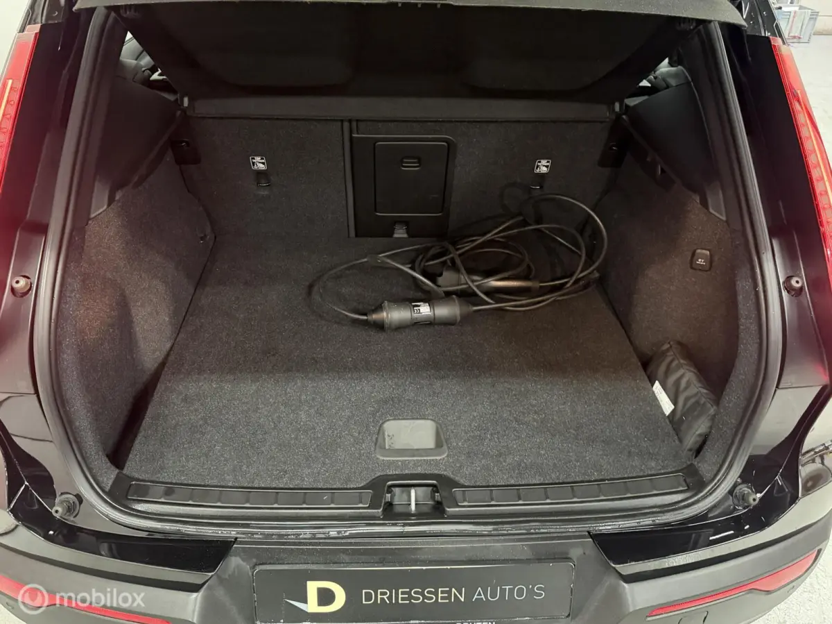1.5 T5 Plug-in hybrid Plus Dark TREKHAAK