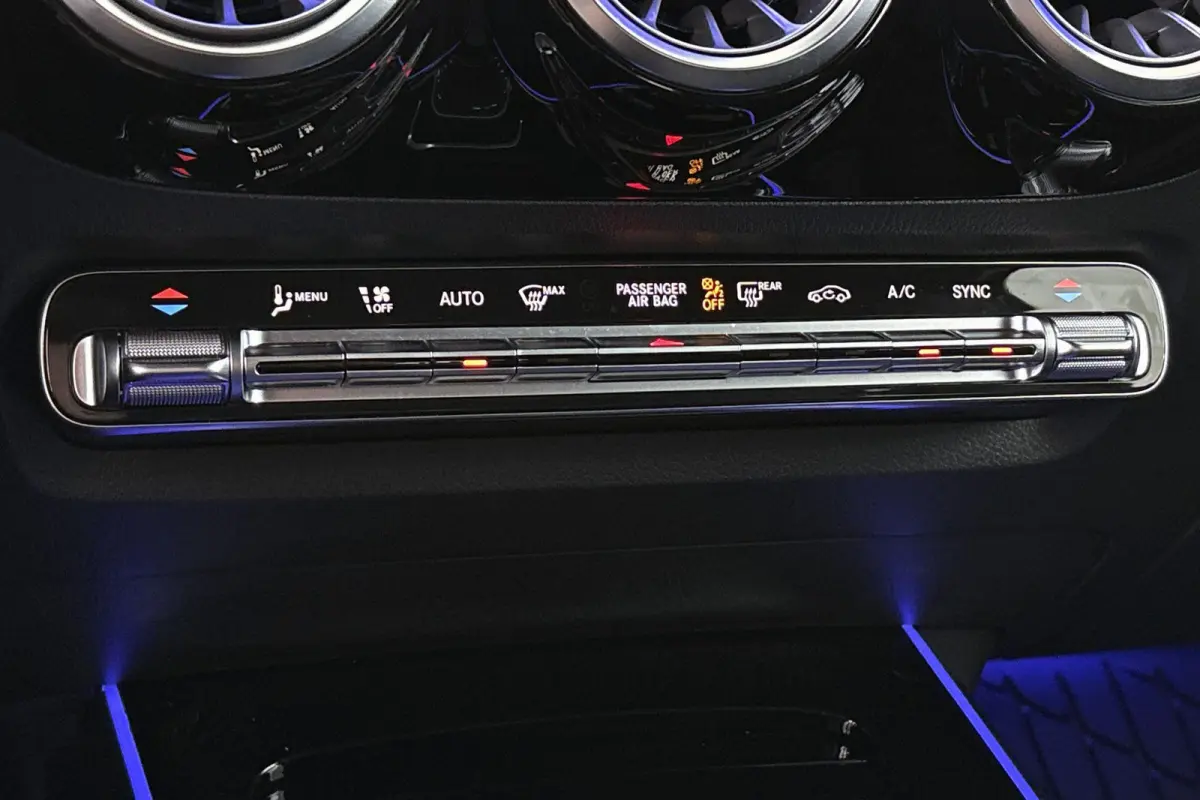 180 Business Solution AMG Widescreen Sfeerverlichting Stoelverwarming Camera