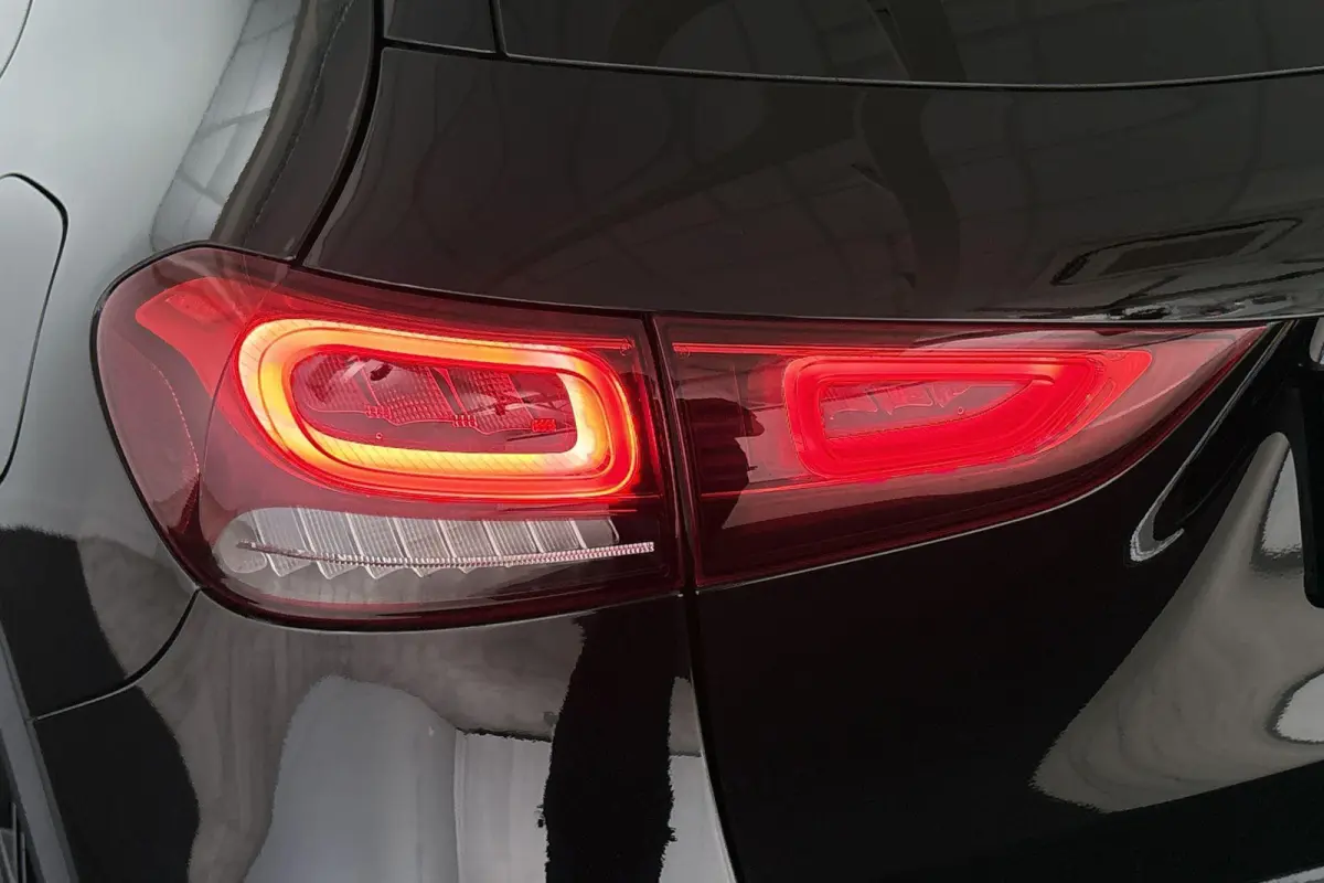 180 Business Solution AMG Widescreen Sfeerverlichting Stoelverwarming Camera