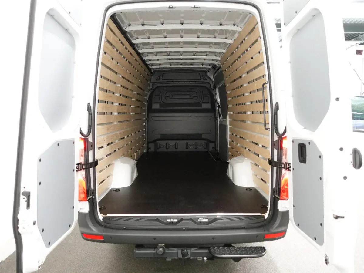 315 L3 Automaat Navi Airco Cruise Control Comfort stoelen