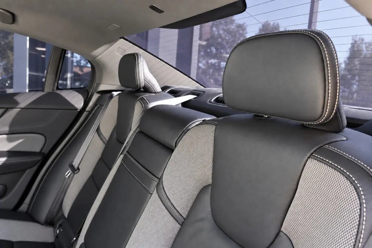 2.0 T8 AWD Twin Engine R-Design PANO H&K KEYLESS