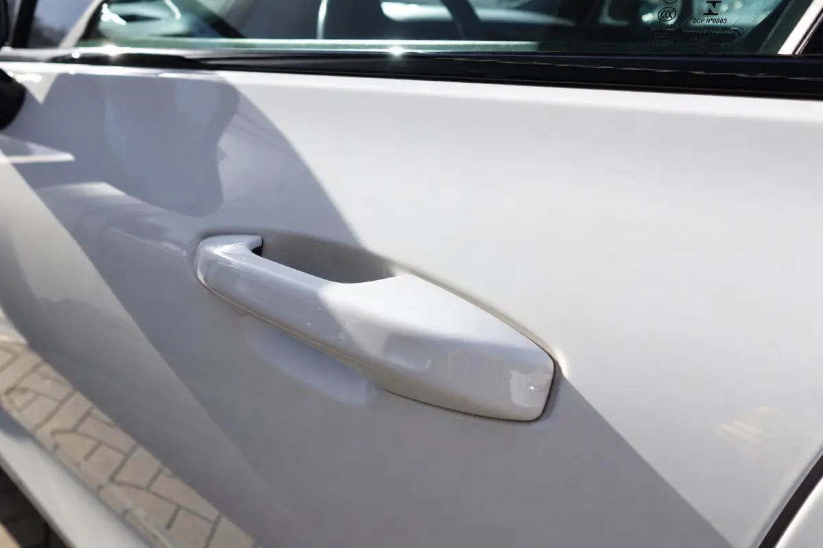 2.0 T8 AWD Twin Engine R-Design PANO H&K KEYLESS