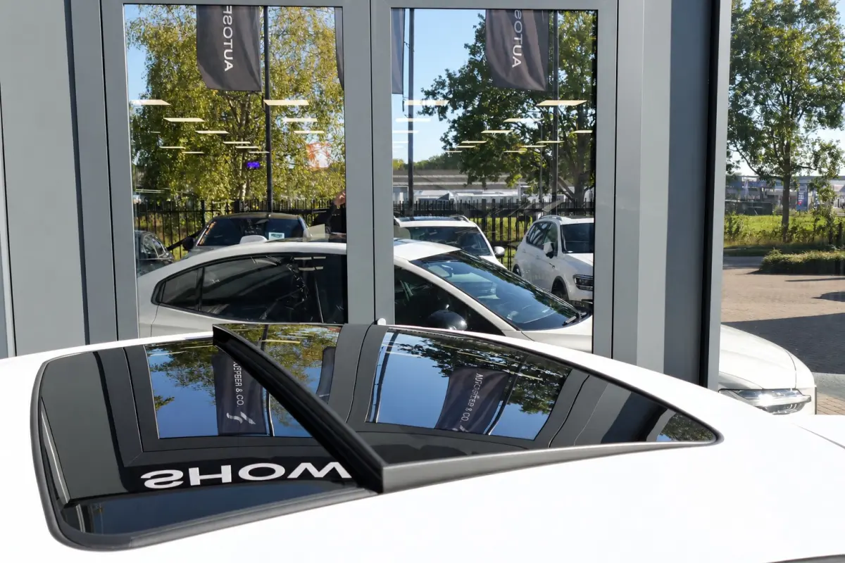 2.0 T8 AWD Twin Engine R-Design PANO H&K KEYLESS