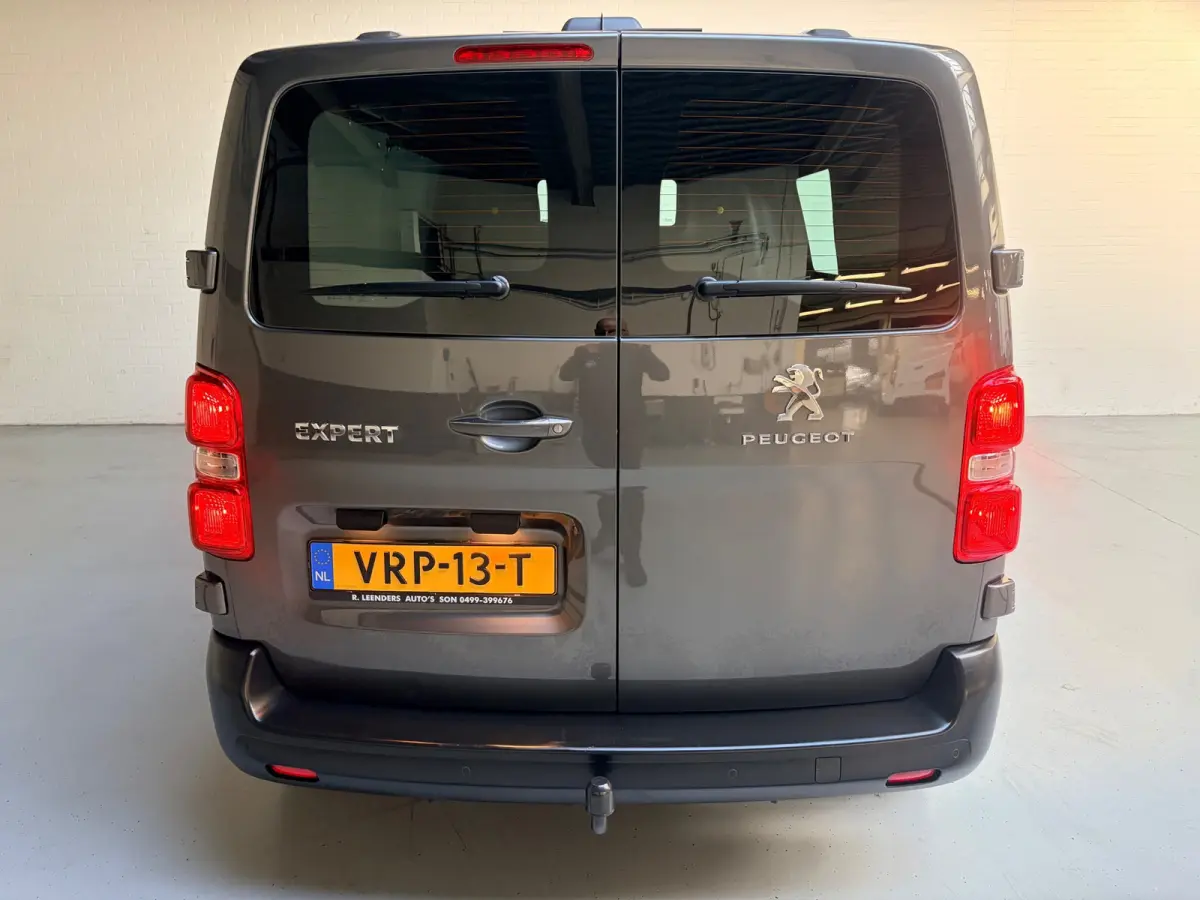 L2H1 1.5 BlueHDI 120pk Standard Premium, Airco, CruiseControl, Trekhaak, Keyless, Metallic Lak, RIJKLAARPRIJS!