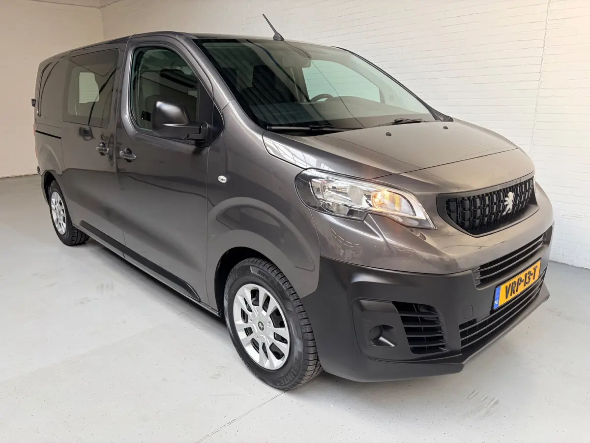 L2H1 1.5 BlueHDI 120pk Standard Premium, Airco, CruiseControl, Trekhaak, Keyless, Metallic Lak, RIJKLAARPRIJS!