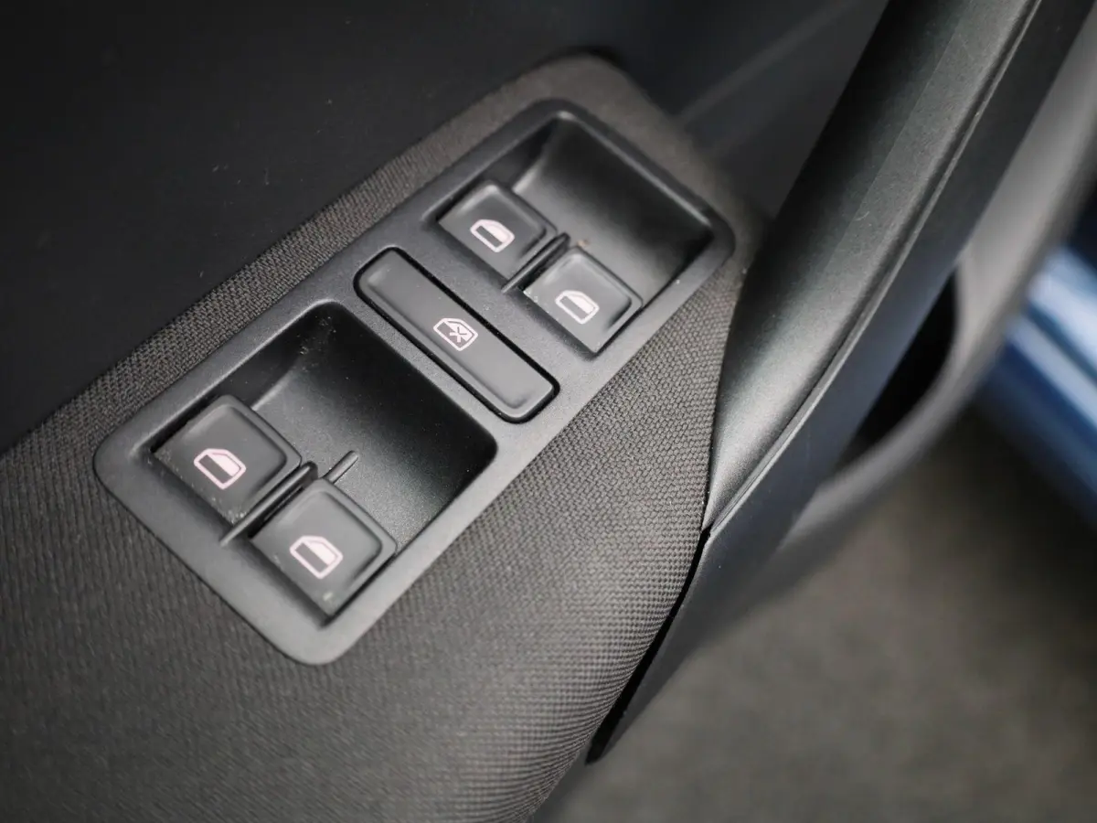 1.0 BlueMotion Edition | Apple Carplay / Android Auto | Airconditioning | Cruise Control |