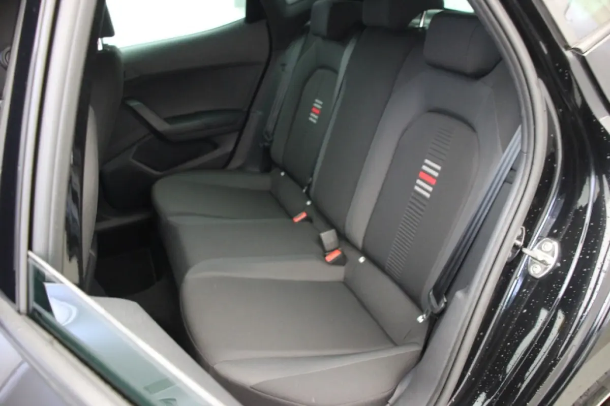 1.0 TSI FR Business Intense - Carplay, Camera, Adapt. Cruise, Clima