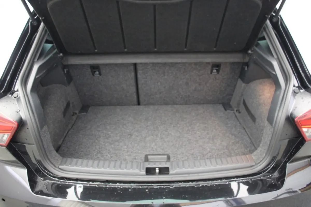 1.0 TSI FR Business Intense - Carplay, Camera, Adapt. Cruise, Clima