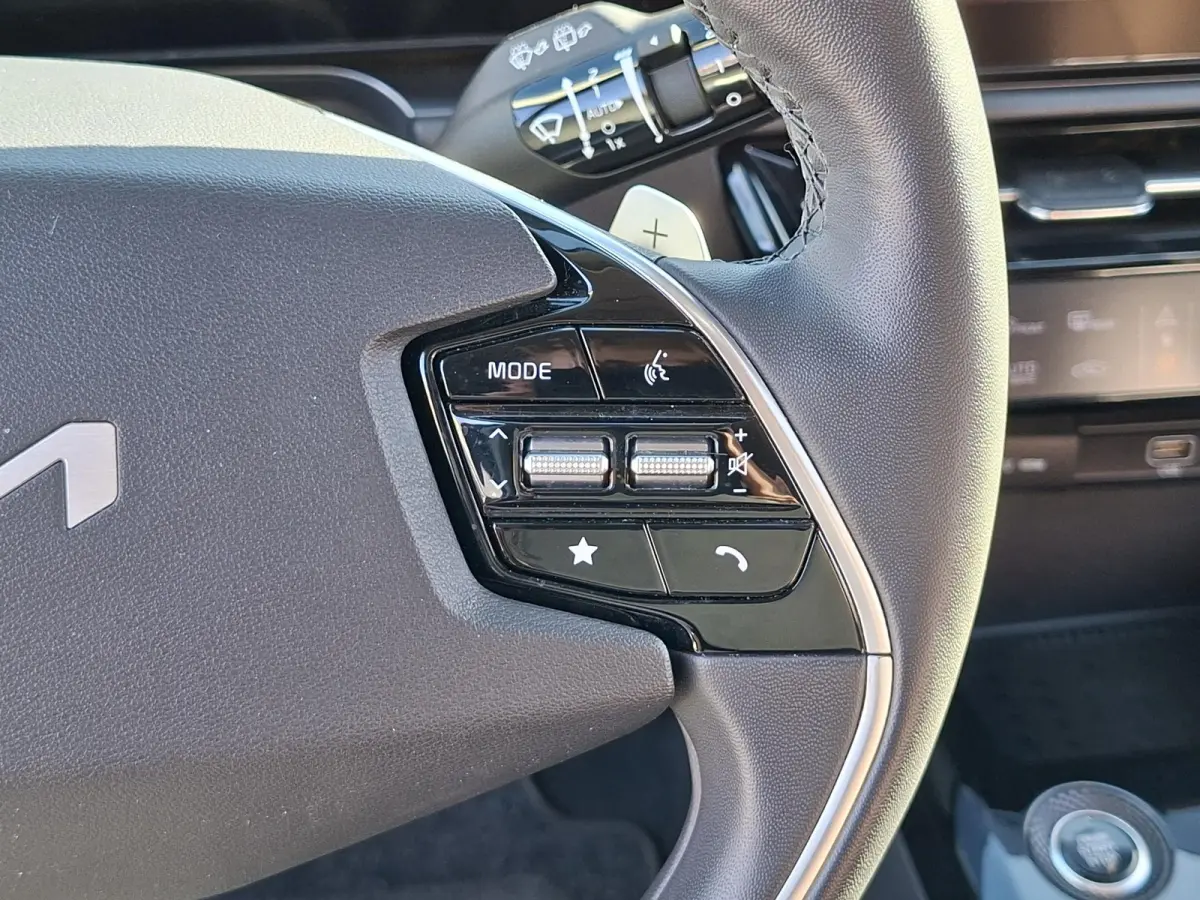 1.6 GDi PHEV Executive SOH 100%/Harman Kardon/Schuifdak/Head-Up/Lederen int./Stoelventilatie/Dodehoekdetectie/18inch LM/Privacy Glass/Camera