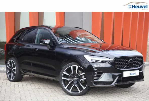 T6 Recharge AWD Plus Dark | Stoelverwarming | Trekhaak | Parkeercamera | Leder | Pilot Assist | Keyless | Glossy Black